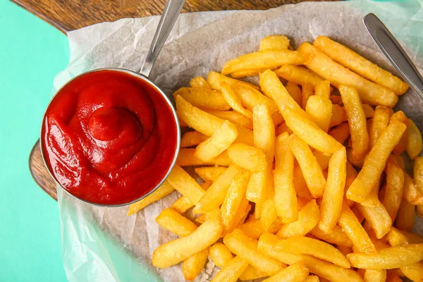 Wooden Board Tasty French Fries Ketchup Color Background Closeup — Stock Photo, Image