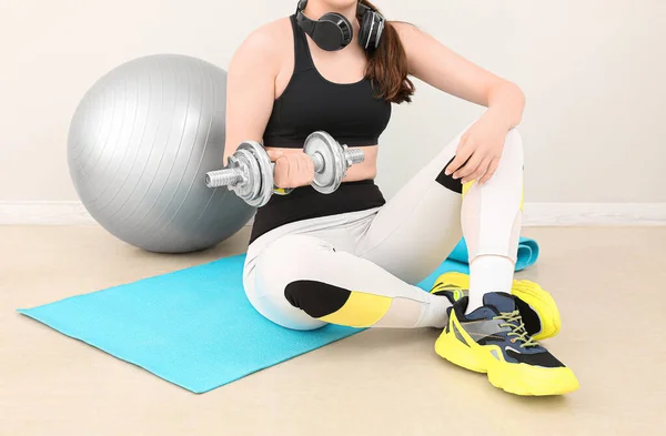 Sporty Woman Training Dumbbell Gym — Stock Photo, Image