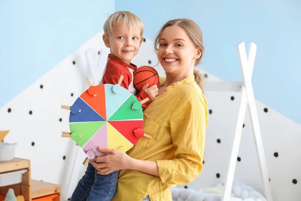Mother Her Little Son Matching Game Home — Stock Photo, Image