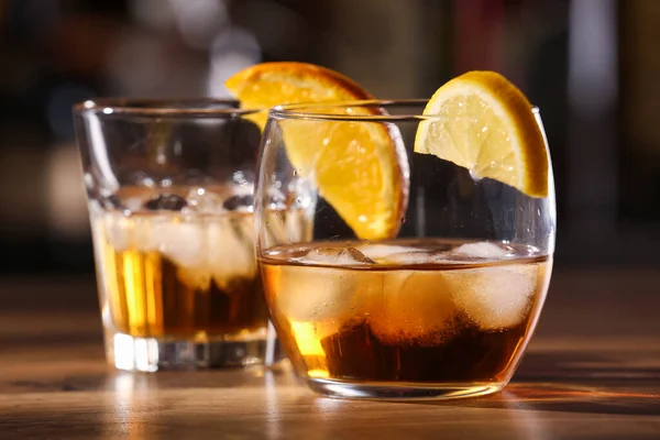 Glasses Cold Rum Table Bar Closeup — Stock Photo, Image