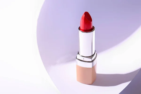 Schöner Roter Lippenstift Auf Hellem Hintergrund — Stockfoto