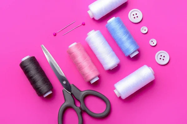 Composition Thread Spools Sewing Supplies Pink Background — Stock Photo, Image