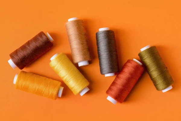 Set Different Sewing Threads Color Background — Stock Photo, Image