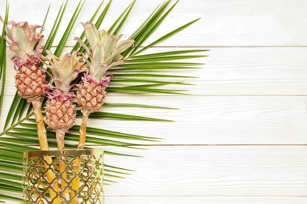 Vase Decorative Pineapples Palm Leaf White Wooden Background — Stock Photo, Image