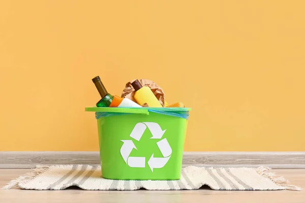 Trash Bin Different Garbage Yellow Wall — Stock Photo, Image