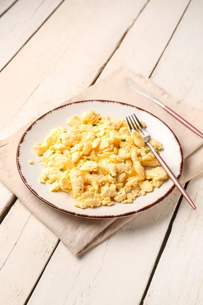 Plate Tasty Scrambled Eggs Cutlery White Wooden Background — Stock Photo, Image