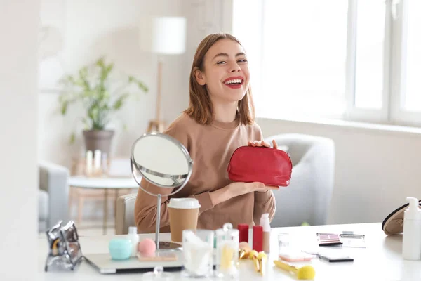 Young Woman Red Cosmetic Bag Home — Stock Photo, Image