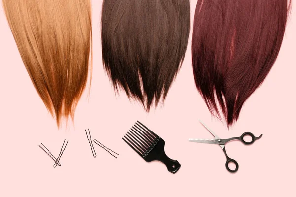 Beautiful Hair Pins Brush Scissors Pink Background — Stock Photo, Image
