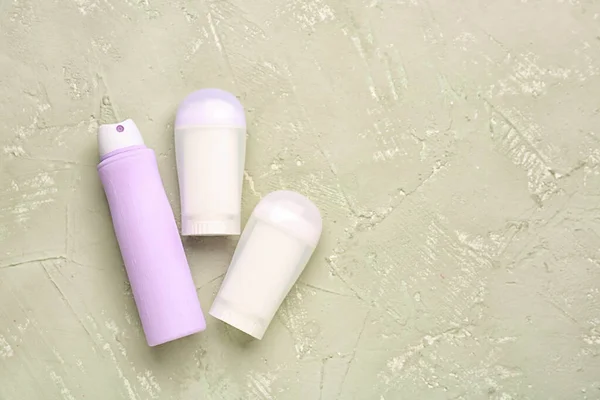 Botol Deodoran Yang Berbeda Pada Latar Belakang Grunge — Stok Foto