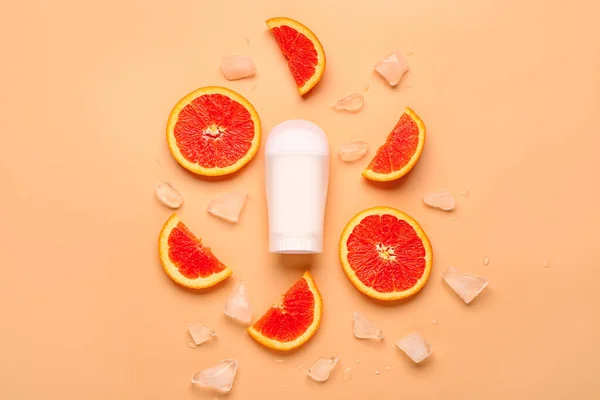 Deodoran Dengan Irisan Jeruk Dan Latar Belakang Oranye — Stok Foto