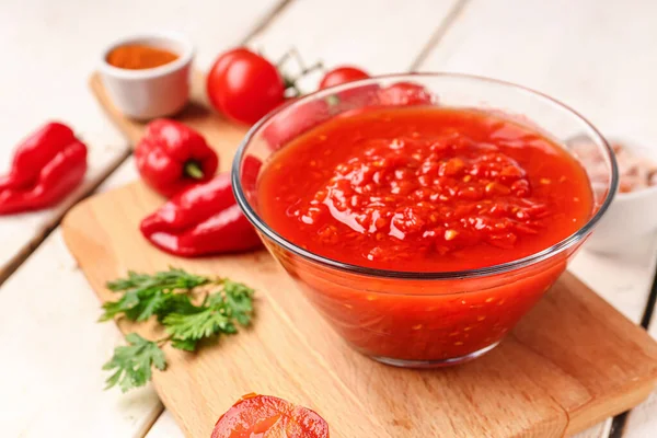 Bowl Tasty Tomato Sauce Table Closeup — Stock Photo, Image