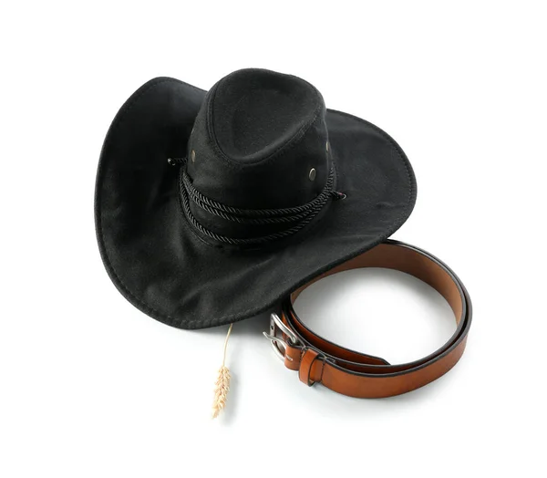 Elegante Sombrero Vaquero Cinturón Aislado Sobre Fondo Blanco — Foto de Stock