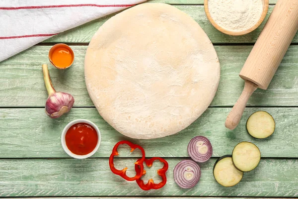 Raw Dough Ingredients Preparing Vegetable Pie Green Wooden Background — Stock Photo, Image