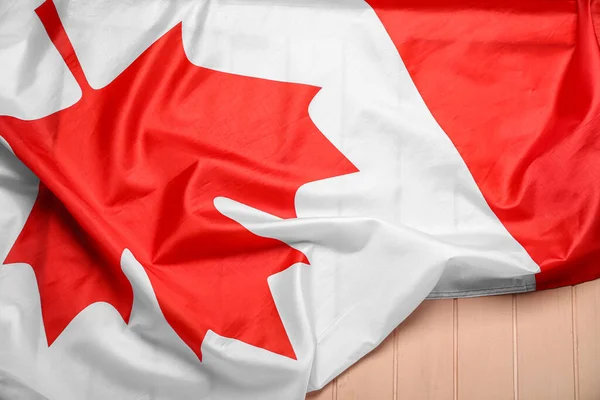 Bandera Canadá Sobre Fondo Madera Beige Primer Plano — Foto de Stock