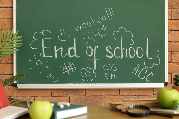 Blackboard Text End School Drawings Classroom — Stock Photo, Image