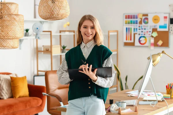 Female Graphic Designer Working Tablet Office — Stock Photo, Image