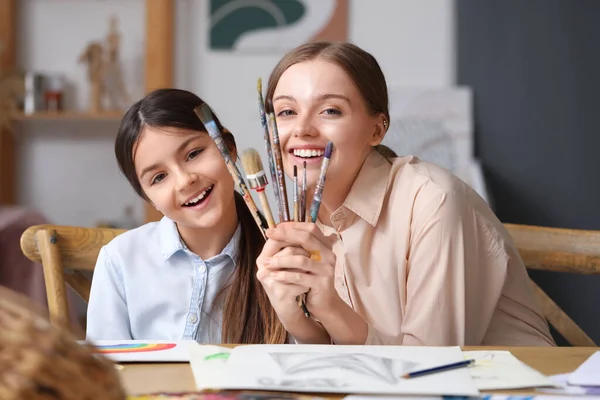 Little Girl Her Drawing Teacher Paint Brushes Workshop — Stock Photo, Image