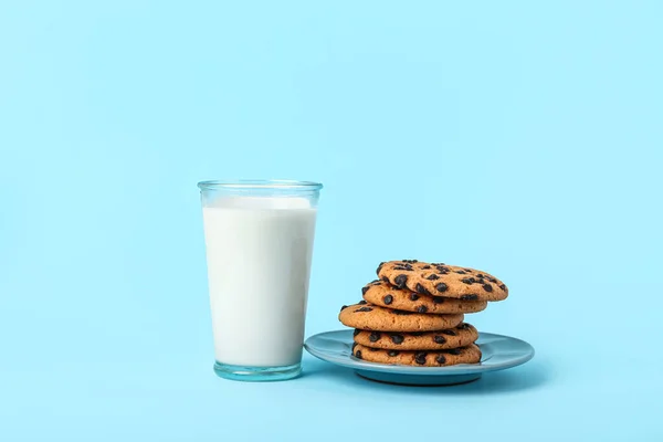 Glass Milk Cookies Light Blue Background — Stock Photo, Image