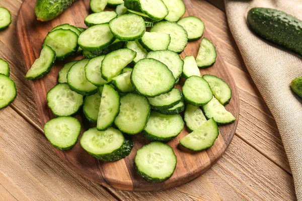 Board Pieces Fresh Cucumber Wooden Background — Stock Photo, Image