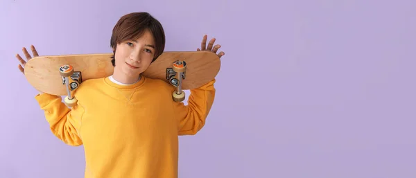 Teenage Chlapec Skateboard Šeříku Pozadí Prostorem Pro Text — Stock fotografie
