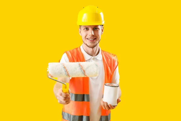 Male Decorator Yellow Background — Stock Photo, Image