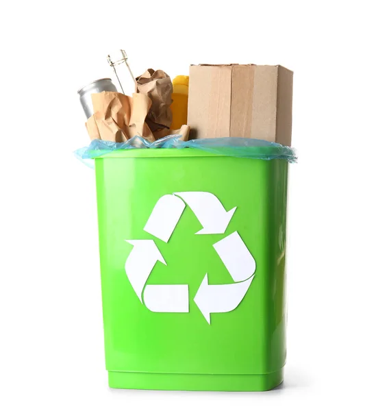 Kosz Śmieci Różnymi Symbolami Śmieci Recyklingu Białym Tle — Zdjęcie stockowe