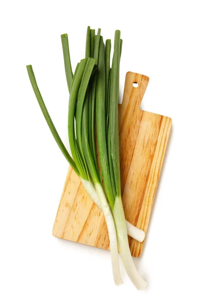 Wooden Board Fresh Green Onion Isolated White Background — Stock Photo, Image