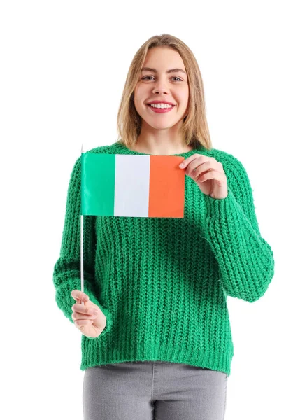 白い背景にアイルランドの旗を持つ若い女性 — ストック写真