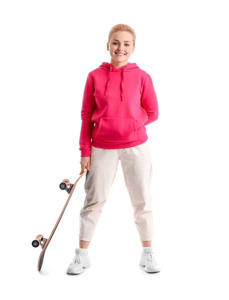 Giovane Donna Con Skateboard Sfondo Bianco — Foto Stock