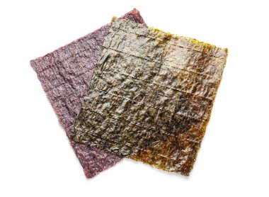 Beyaz arka plan üzerinde izole nori yaprak