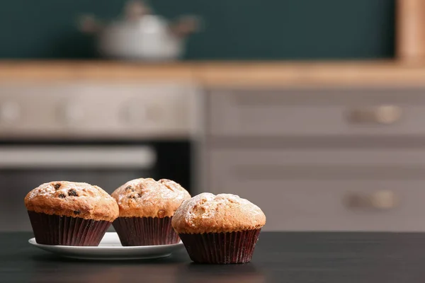 Plate Delicious Muffins Black Table Kitchen — Stock Photo, Image