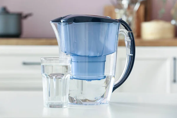 Glass Water Modern Filter Jug Table Kitchen — Stock Photo, Image