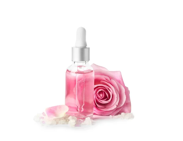 Butelka Olejku Kosmetycznego Ekstraktem Róży Kwiatem Białym Tle — Zdjęcie stockowe