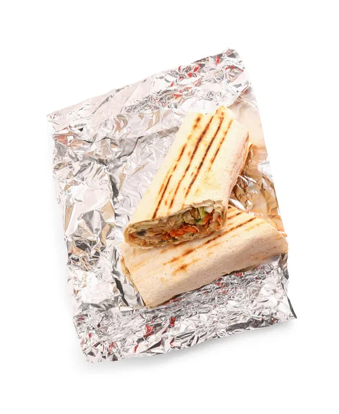 Saboroso Shawarma Com Papel Alumínio Sobre Fundo Branco — Fotografia de Stock