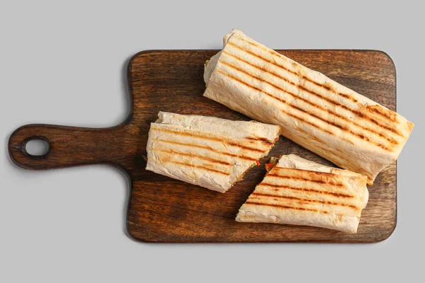 Board Tasty Shawarma Grey Background — Stock Photo, Image