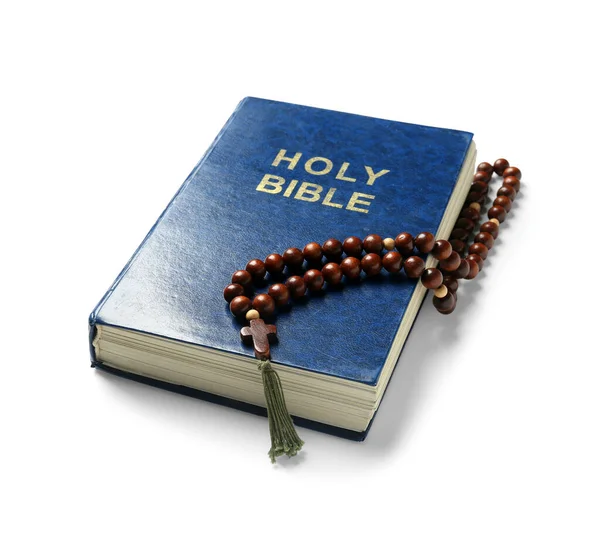 Santa Biblia Cuentas Oración Aisladas Sobre Fondo Blanco —  Fotos de Stock