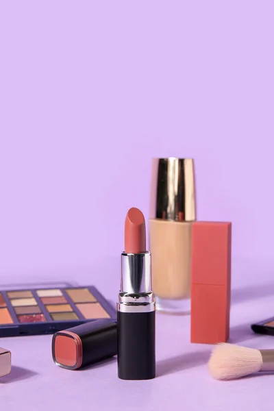 Lipsticks Different Cosmetics Lilac Background — Stock Photo, Image