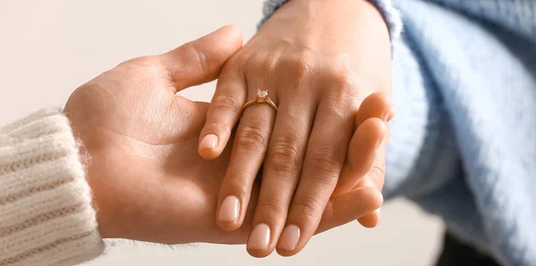 Hands Engaged Couple Light Background Closeup — Stock Photo, Image