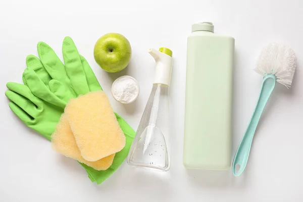 Composition Bottle Vinegar Detergent Baking Soda Cleaning Supplies White Background — Stock Photo, Image
