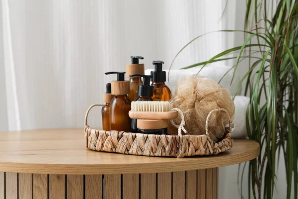 Wicker Tray Bathing Supplies Table — Stock Photo, Image