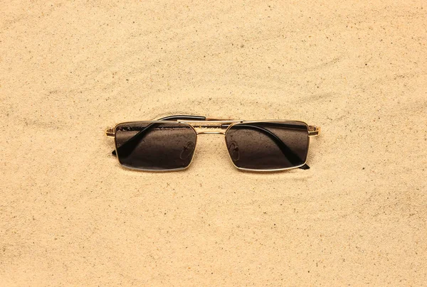Stylové Sluneční Brýle Písku Pohled Shora — Stock fotografie