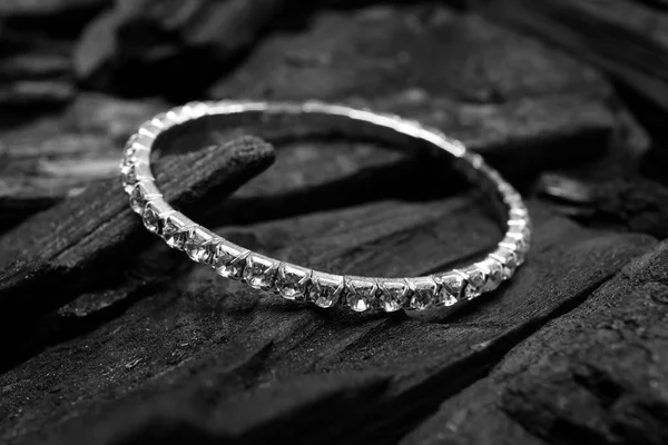 Silver Ring Black Charcoal Closeup — Stock Photo, Image
