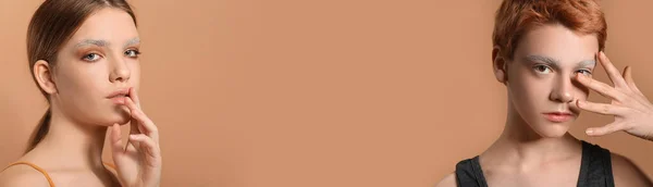 Baner Młodą Dziewczyną Niebinarnym Nastolatkiem Brązowym Tle Koncepcja Lgbt — Zdjęcie stockowe