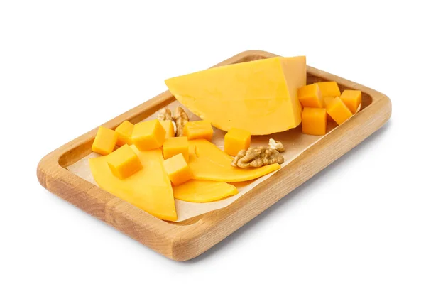 Deska Kousky Chutného Sýra Čedar Bílém Pozadí — Stock fotografie