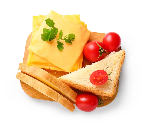 Tafel Mit Schmackhaftem Schmelzkäse Mit Gemüse Und Brot Auf Weißem — Stockfoto
