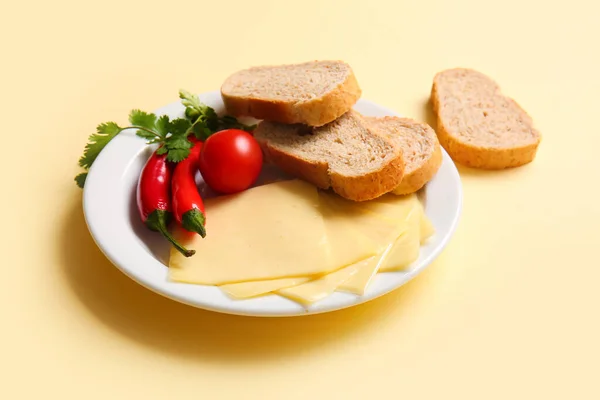Plate Tasty Processed Cheese Bread Vegetables Yellow Background — Stock Photo, Image