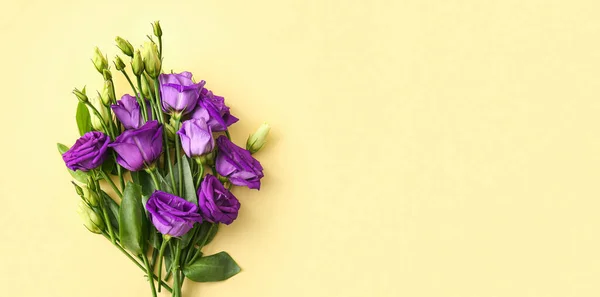 Bouquet Belles Fleurs Eustomie Sur Fond Beige Avec Espace Pour — Photo