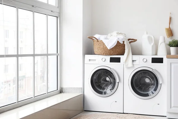 Basket Dirty Clothes Detergent Washing Machines Laundry Room — Stock Photo, Image