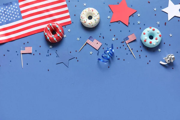 Composition Donuts Usa Flags Confetti Blue Background Independence Day Celebration — Stock Photo, Image