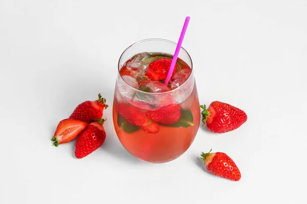 Glas Lekkere Aardbeiensap Witte Tafel — Stockfoto